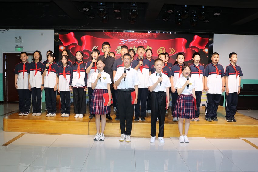 齐唱《我爱你中国》 (复制).JPG